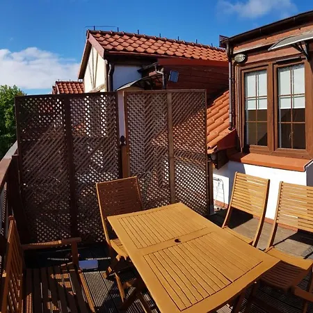 Jantar 75 M Od Plazy *