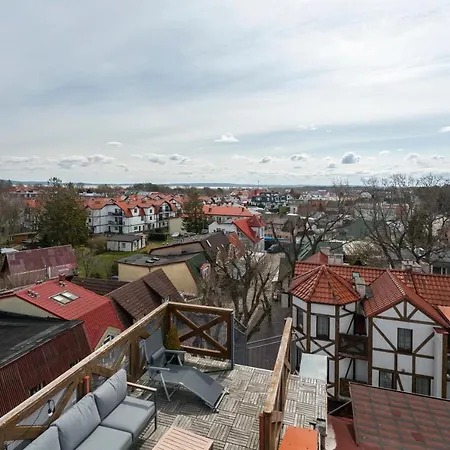 Jantar 75 M Od Plaży *