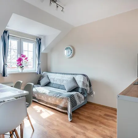 Jantar 75 M Od Plazy