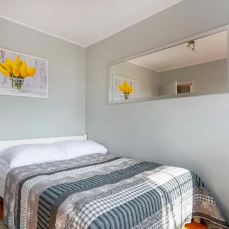 Jantar 75 M Od Plazy * רובי