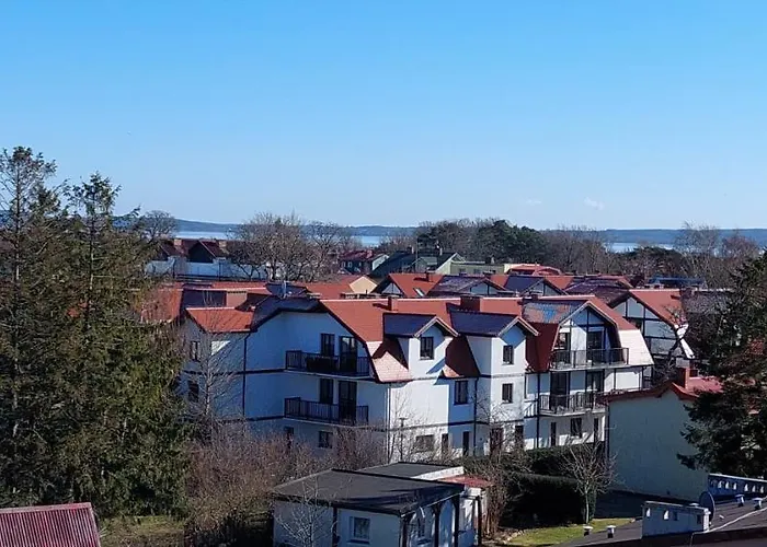 Jantar 75 M Od Plaży * Rowy (Pomerania)